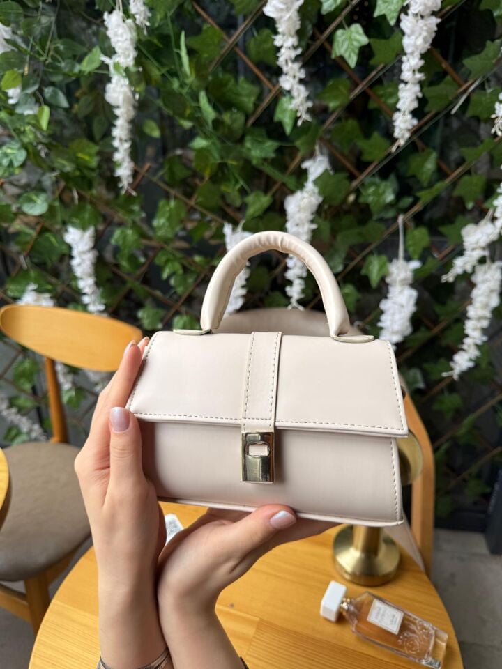 Bahwar Suni Deri Çıtçıtlı Askılı Çanta