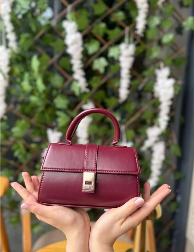 Bahwar Suni Deri Çıtçıtlı Askılı Çanta