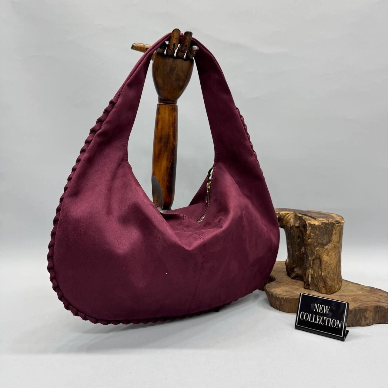 Bahwar Örgü Kenarlı Oval Süet Hobo Çanta