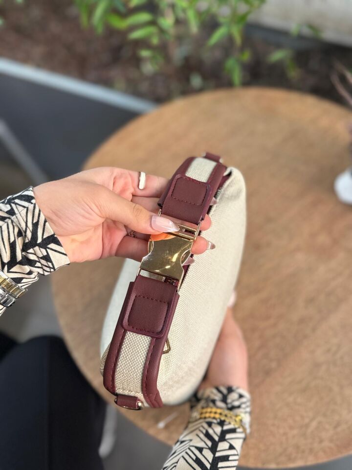 bahwar Gold Kilit Keten Kadın Çantası